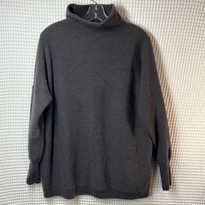 Free People 100% Cashmere Longsleeve Sweater Sz small, plum in color